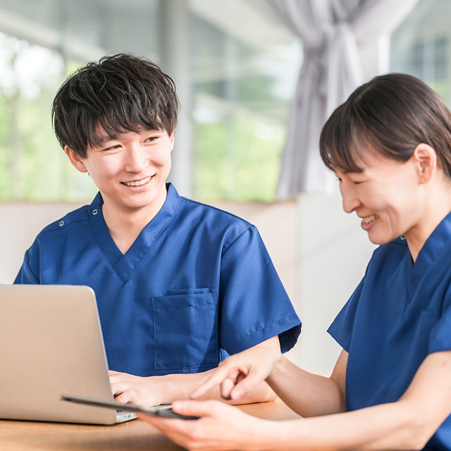 お口の健康から、毎日の笑顔をもっと広げたい。
